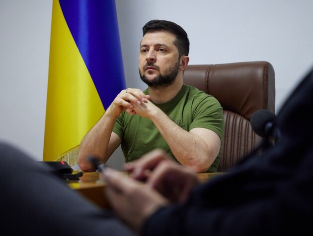Зеленський на засіданні ставки: Армія РФ має завдання без огляду на втрати демонструвати хоч якісь перемоги до 9 травня