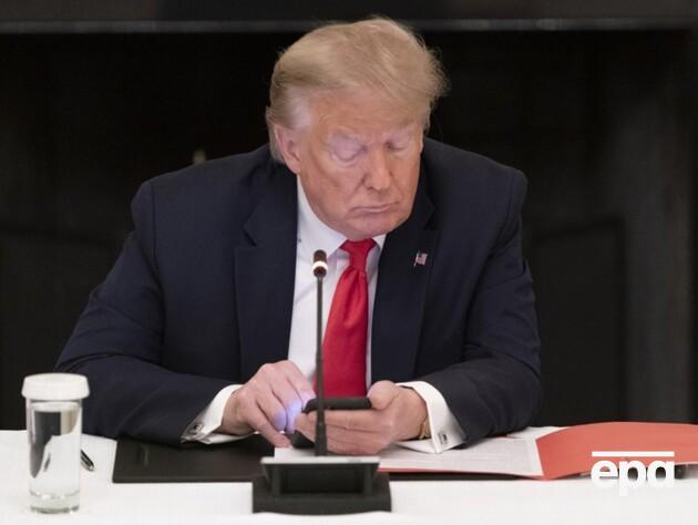 У Кремлі заявили, що Трамп нібито обмінявся з Путіним вітаннями з Днем Перемоги