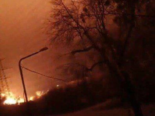 У Донецьку блимає світло, монітори пишуть про атаку на окуповану ТЕС. Відео