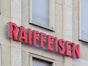 Raiffeisen Bank розраховував на швидку перемогу Росії у війні і що все повернеться 