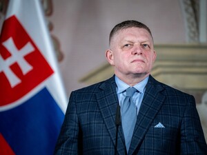 Литва й Латвія не пропустять літака Фіцо на святкування 9 травня в Москві