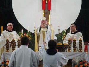 Досягнення й системні перешкоди. Костел Святого Миколая відзвітував про 100 днів після передання парафії