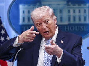 Трамп намагався дістати доступ до ядерних кодів, але військові йому завадили – ЗМІ