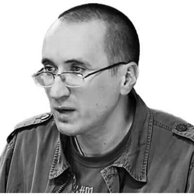 Роман Попков